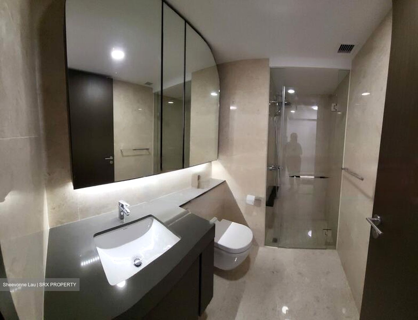 Avenue South Residence (D3), Apartment #455193561